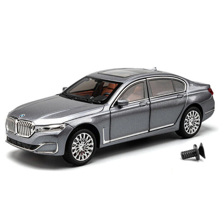 ماکت ماشین عقب کش فلزی بی ام و BMW SERI 7 مقیاس۱/۲۴ کد CZA 151