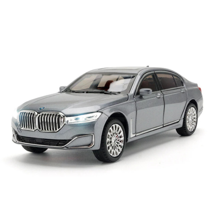 ماکت ماشین عقب کش فلزی بی ام و BMW SERI 7 مقیاس۱/۲۴ کد CZA 151