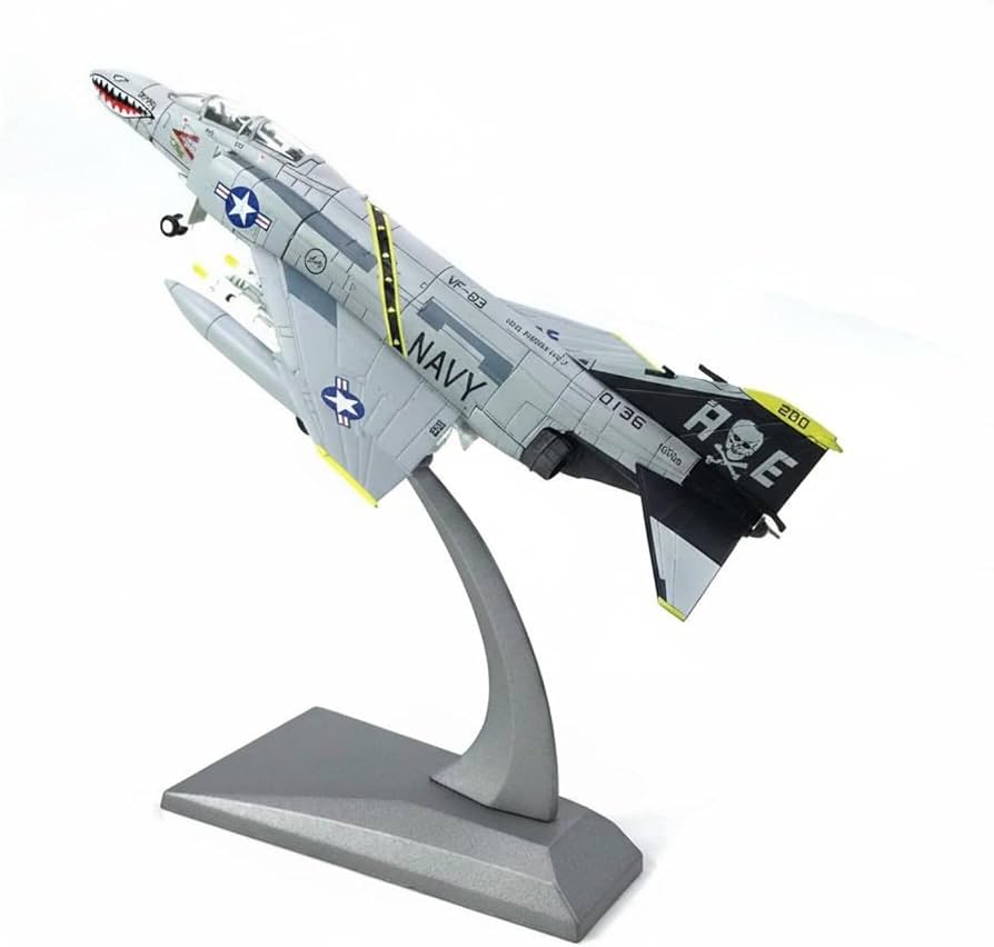 ماکت هوایپما F4 phantom جعبه‌دار فلزی اسکیل ۱/۱۰۰