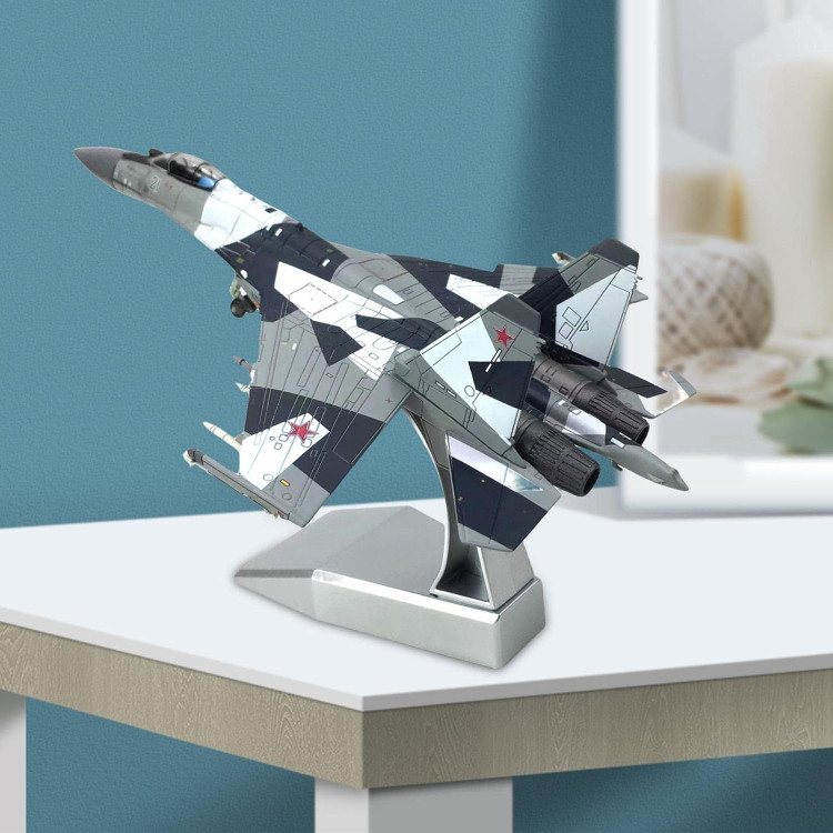 ماکت هواپیما (Camouflag)Su 35 جعبهدار و فلزی اسکیل ۱/۱۰۰