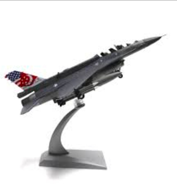ماکت هواپیما F16 D جعبهدار و فلزی اسکیل ۱/۷۲