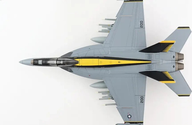 ماکت هواپیما US F18 جعبهدار و فلزی اسکیل ۱/۱۰۰
