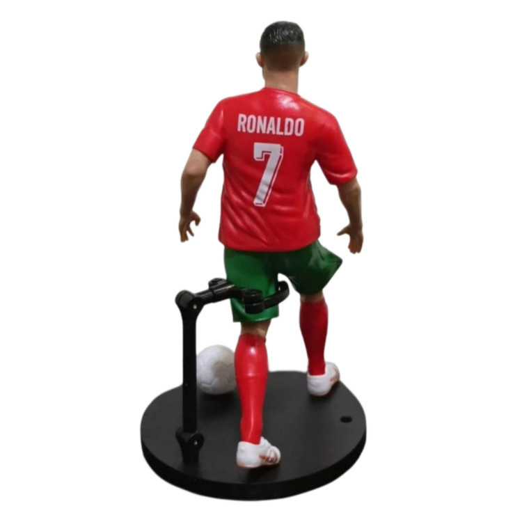 فیگور رونالدو با لباس پرتغال و پایه نگهدارنده و توپ ارتفاع 18 cm کد 3811