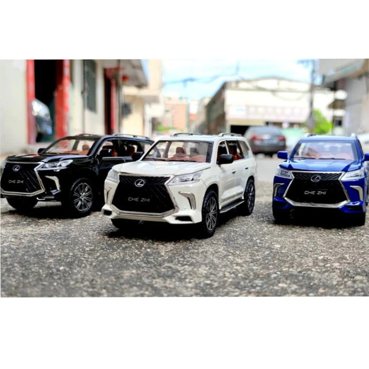 ماکت فلزی لکسوس lx570 دودزا موزیکال مقیاس1/24 کد125ad
